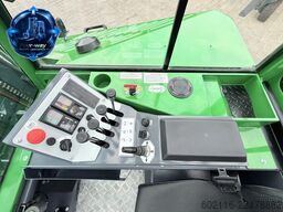 Combilift CB4000 GAS TRIPLEX 6800 POSITIONER CABIN