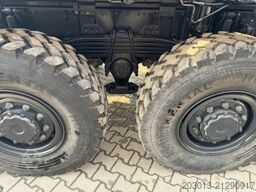 MAN 26.440 6x6 Abrollkipper Hiab Multilift