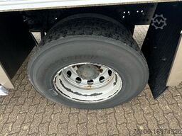 MERCEDES-BENZ Antos 1832 Tiefkühlkoffer mit Ladebordwand