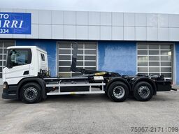 SCANIA P 450
