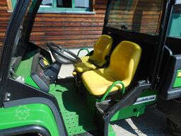 John Deere GATOR TX 4x2