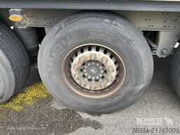 Schmitz Cargobull Semitrailer Curtainsider Standard Hayon