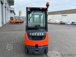 Toyota 02-8FDF15 / Triplex: 4.30m / nur 321h! / SS