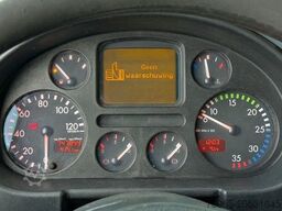 DAF CF 65.250 EURO 3 MANUAL GEARBOX LAMBOO ISOLATED