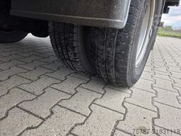 IVECO 72-210 KJoffer mit Ladebordwand,AHK, Blatt/ Luft