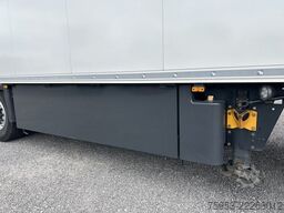 Schmitz Cargobull SKO 24 Rohrbahn Carrier Vector HE 19 Silent