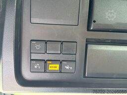 MAN TGS 28.440 6x4-4 2-Seitenkipper mit Fassi F235