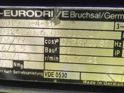 SEW-EURODRIVE R73WD90S-4