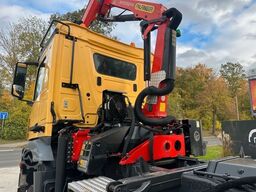 MERCEDES-BENZ Arocs 1846 4x4 Kipper Kran FUNK AHK 55to