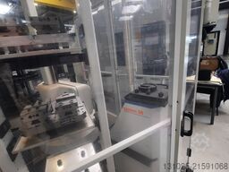 MAKINO V56-5XB + 3R System robot cell