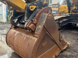 CATERPILLAR 352 mit CE und EPA
