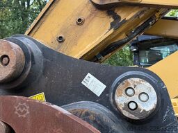 CATERPILLAR 352 mit CE und EPA