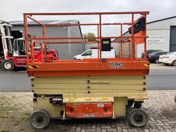 JLG 3246ES