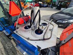 Vitra 2060 4WD - Plow - Sweeper