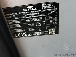 Still FM-X17