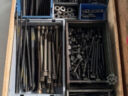 UNBEKANNT Div. Spannmittel - SET