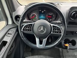 Mercedes-Benz Sprinter 316 2.2 CDI / Box / Loadlift / Air-sus...