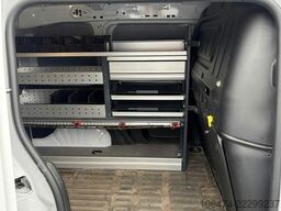 OPEL Combo E Cargo Basis # erst 7 tkm # Würth Regale