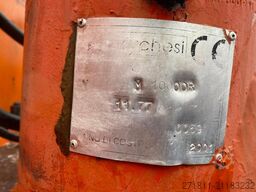  CONTAINER SCARRABILE USATO A CIELO APERTO CON GRU