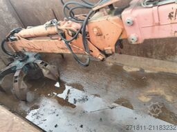  CONTAINER SCARRABILE USATO A CIELO APERTO CON GRU