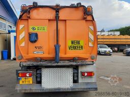 DAF FA LF45G12 + Johnston VF501