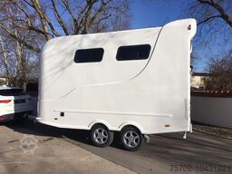 Steinsberger 3-Pferdeanhänger mit neuer Wohnung