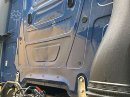 MERCEDES-BENZ 1845 big space