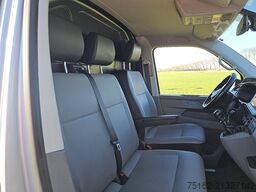 VOLKSWAGEN TRANSPORTER 2.0 TDI L2H1 Navi Trekhaak!