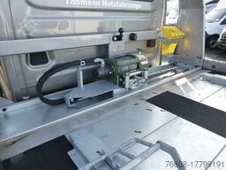 IVECO DAILY 70C18 DoKa Schiebeplateau Luftfed Navi