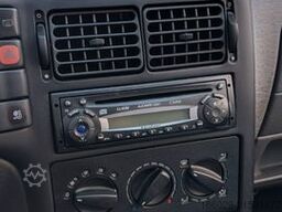 VOLKSWAGEN Polo Basis