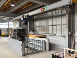 Demag Kettenzug Kran mit Kettenzug