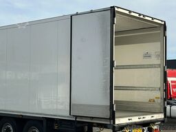 Schmitz Cargobull Carrier Vector 1550 / Disc-Brake / Lift-Axle