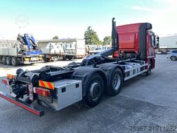 Mercedes-Benz Actros 2548