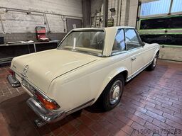 Mercedes-Benz 230 SL Pagode W113