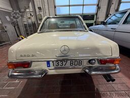 Mercedes-Benz 230 SL Pagode W113
