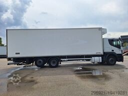 Iveco STRALIS AT 260S36Y/PS