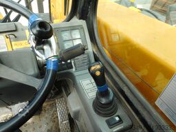 Caterpillar TH83 ( 4 Tonnen 12,5 Meter )