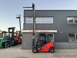 LINDE H25D-02 Triplo 550 Freelift / Sideshift / 4e functie VW Diesel 2014