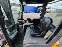 JUNGHEINRICH EFG 215 / Triplex: 4.25m! / nur 3.439h! / 2022