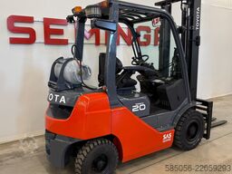 Toyota 11079 - 06-8FG20F