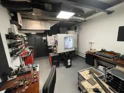 Haas Super Mini Mill 2 + HRT160