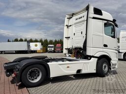 MERCEDES-BENZ 1945 MEGASPACE E6  MIRRORCAM POWERSHIFT