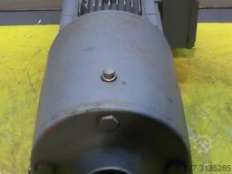 SEW-EURODRIVE R60DT80N8/2BM/HF/TF