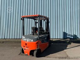 Toyota 8FBMT25