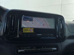 MERCEDES-BENZ Vito 116 Tourer PRO 4x4 XL STANDHZ NAV KAMERA