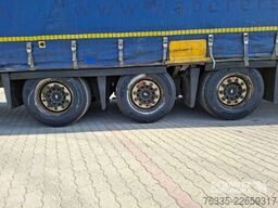 Schmitz Cargobull Curtainsider Mega