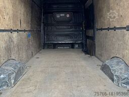 VOLKSWAGEN Crafter 35 lang Hochdach RWD / AHK / KAMERA