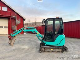 Kobelco SK18 Mini excavator w/ Powertilt, 3 buckets, rippe