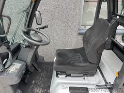 NISSAN UD02A25PQ Triplo 475 Freelift/Sideshift LPG 2005