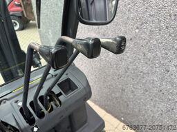 NISSAN UD02A25PQ Triplo 475 Freelift/Sideshift LPG 2005